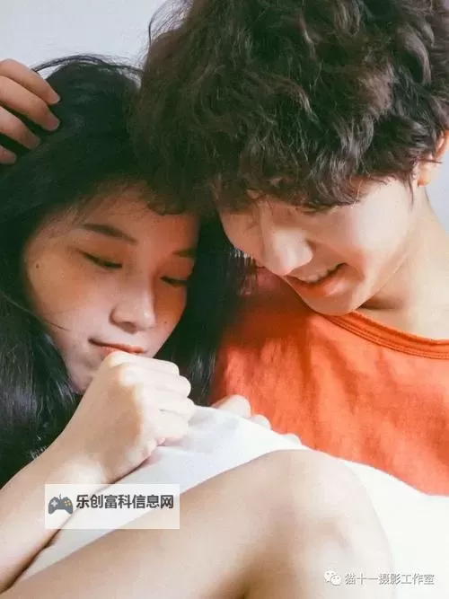 男生女生一起相差30免费观看:情侣间的温馨时光尽在这里图1