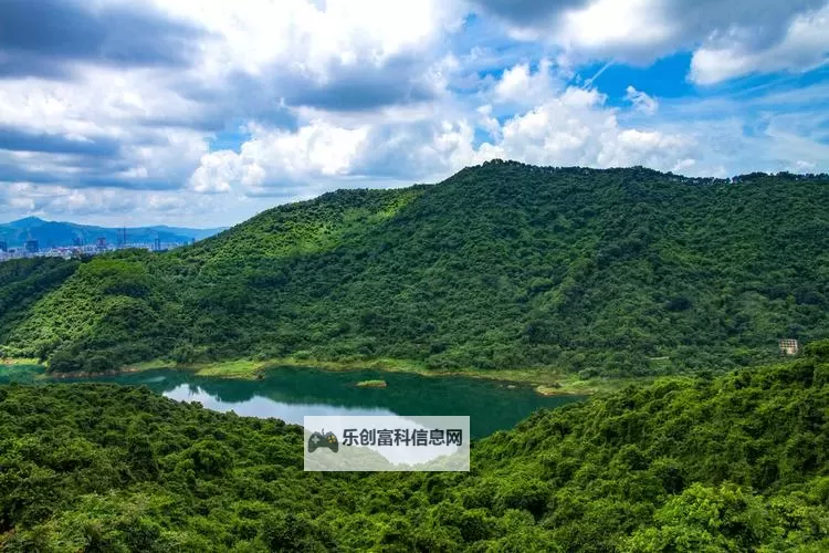 日漫裸体美女无遮挡:细腻绘景引人入胜的视觉盛宴图1