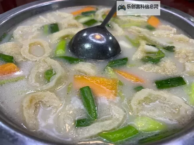 租客H1VL1：楼道里的记忆与灯影图1