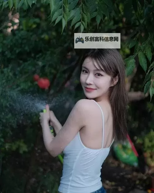 风起夜城:国产精品极品一区的星光与影子图1