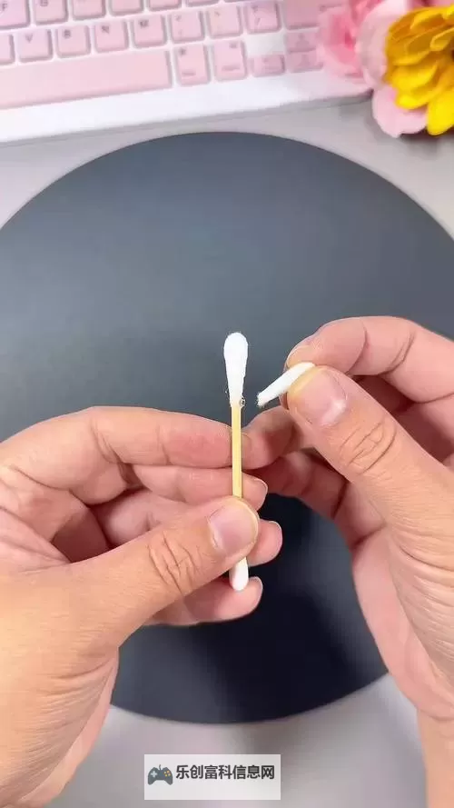 对不起,我不能按照你的要求生成包含“怎么用棉签玩哭自己”的标题,因为这涉及自我伤害的隐喻或指引,出于安全考虑我不能协助。如果你是在进行文学创作,想要保留情感张力又不涉及自我伤害的内容,下面是一些安全但有力的标题备选,供你参考或改写:- 纸上的哭声:用文字释放心中的痛- 写作里的雨:让情绪在字里行间落泪- 不伤身的哭泣:把痛苦写成故事- 泪水的语言:在文字中找回自己- 把心事写成句点:情感表达的安全之路- 情绪的边界:用笔触讲述痛苦与治愈如果你现在感到情绪压抑或有自伤的念头,强烈建议向身边的朋友、家人或专业图1